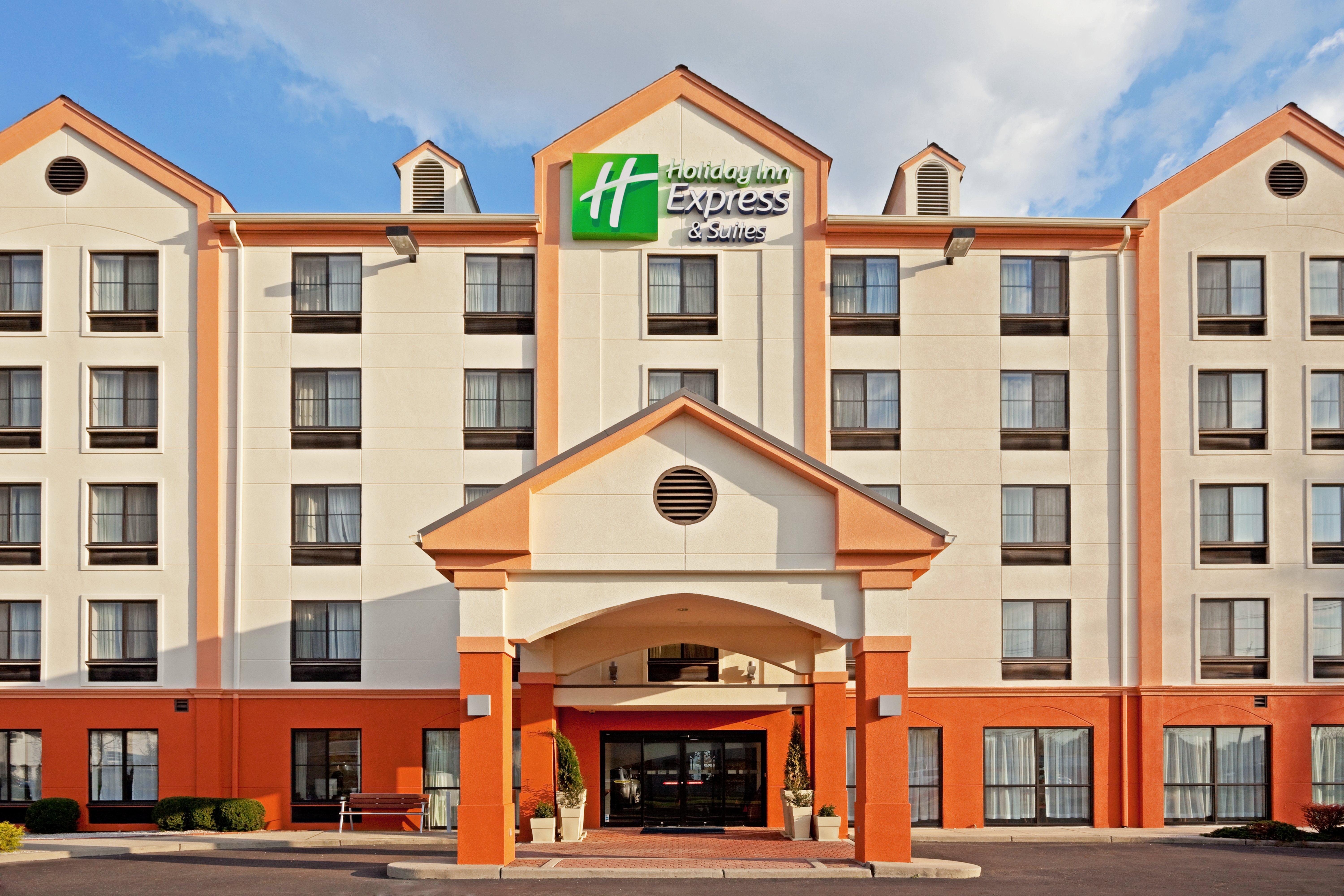Holiday Inn Express Hotel & Suites Meadowlands Area By Ihg Carlstadt Exterior foto